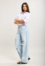 Charger l'image dans la galerie, LE JEANS TOXIC DESTROY ET STRASS
