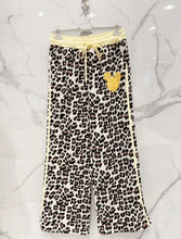 Charger l'image dans la galerie, LE PANTALON LEO MICKEY
