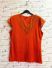 Charger l'image dans la galerie, LE T-SHIRT MANCHES LONGUES DENTELLE
