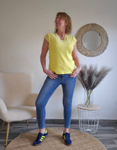 Charger l'image dans la galerie, LE T-SHIRT MANCHES COURTES DENTELLE

