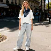 Charger l'image dans la galerie, LE T-SHIRT AVEC FOULARD
