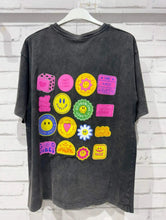 Charger l'image dans la galerie, LE T-SHIRT DELAVE SMILEY

