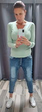 Charger l&#39;image dans la galerie, LE PULL BASIC COL V
